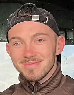 Maël, gérant de DM Menuiserie Charpente